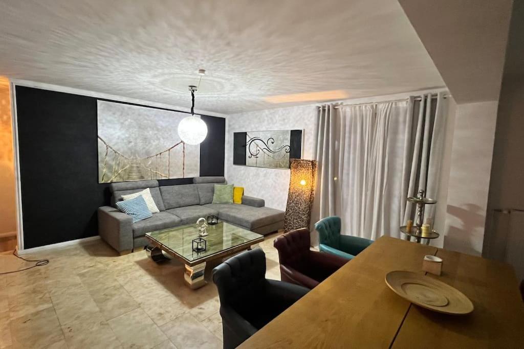 Ein Charmanter Zweifamilienhaus Berlijn Buitenkant foto